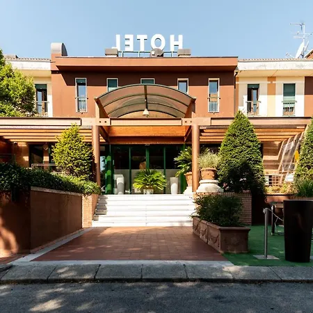 Hotel Querini Essential Business