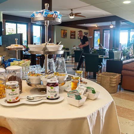 Querini Essential Business 4*