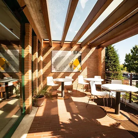Querini Business Hotel 4*