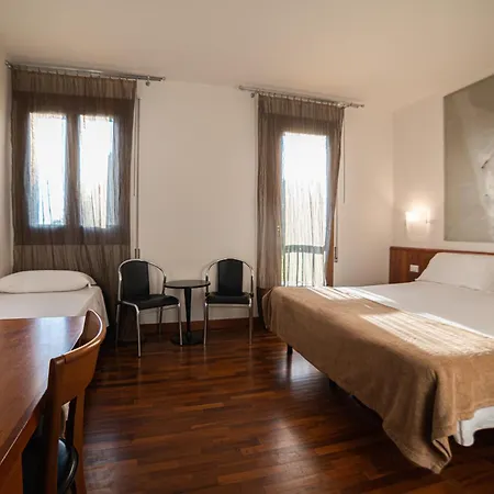 Querini Essential Business Hotel Sandrigo