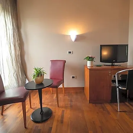 Hotel Querini Business 4*
