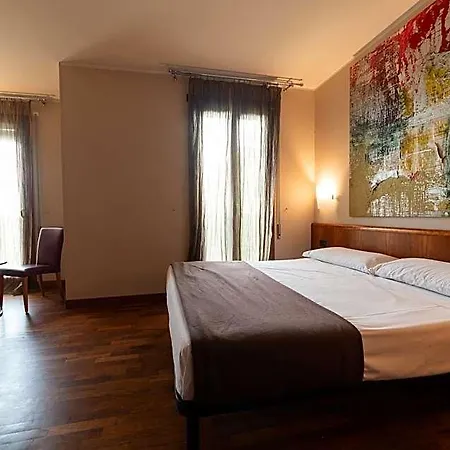Querini Essential Business 4* Sandrigo