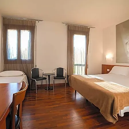 Hotel Querini Essential Business 4*
