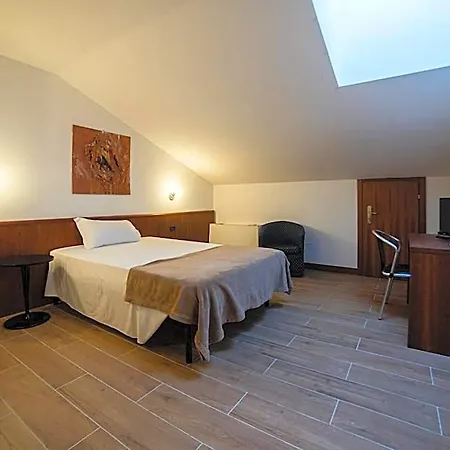 Querini Essential Business 4* Sandrigo