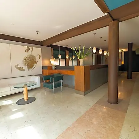Querini Essential Business Hotel