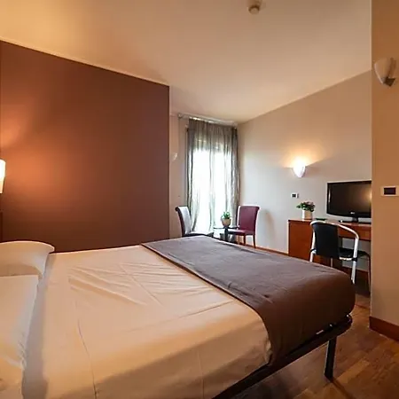 Hotel Querini Business 4*