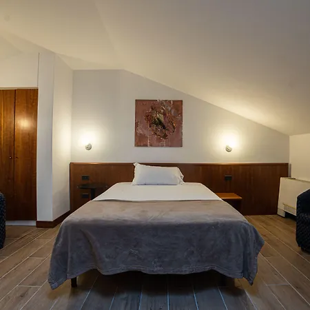 Querini Essential Business 4*